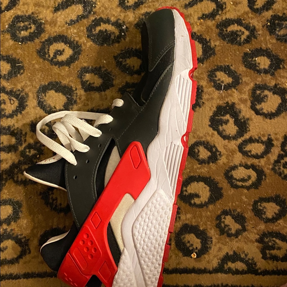 Like new Air Huarache by Nike - Picture 7 of 8